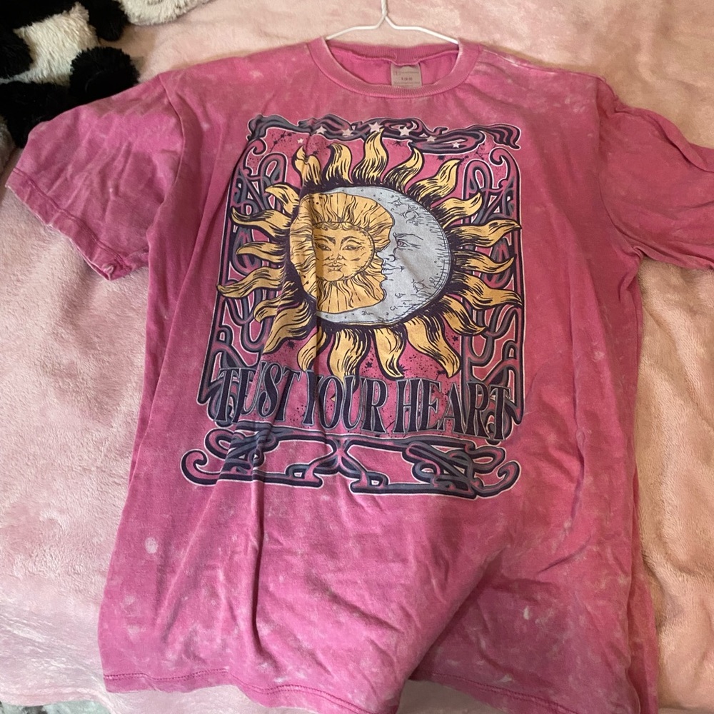 No Boundaries Pink Tee
